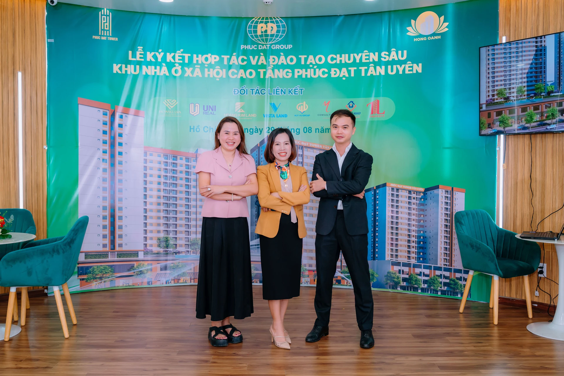 Lễ ký kết phân phối dự án NOXH Phúc Đạt Tân Uyên
