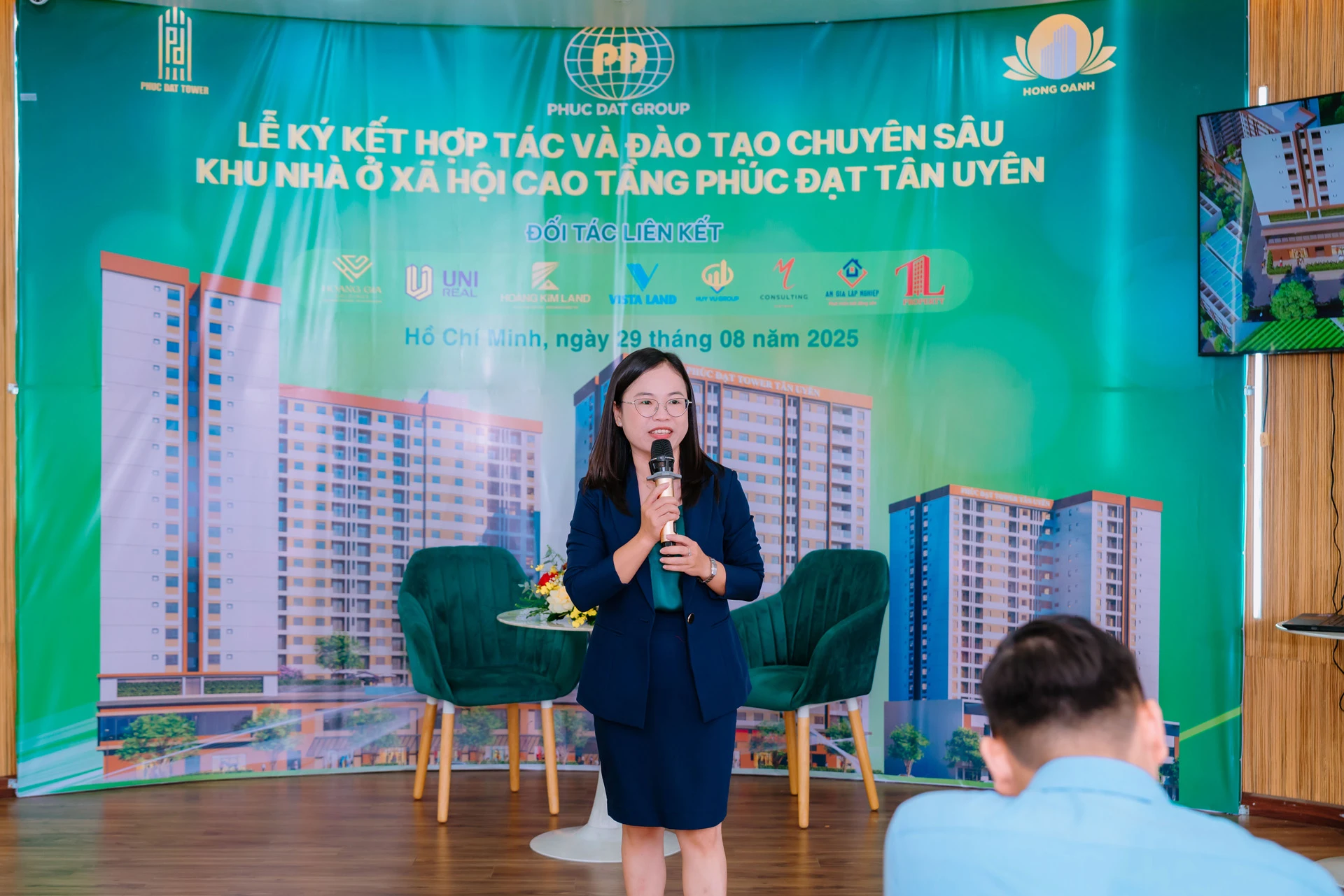 Lễ ký kết phân phối dự án NOXH Phúc Đạt Tân Uyên