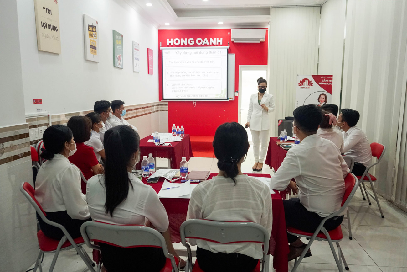 Công ty TNHH Địa Ốc Hồng Oanh