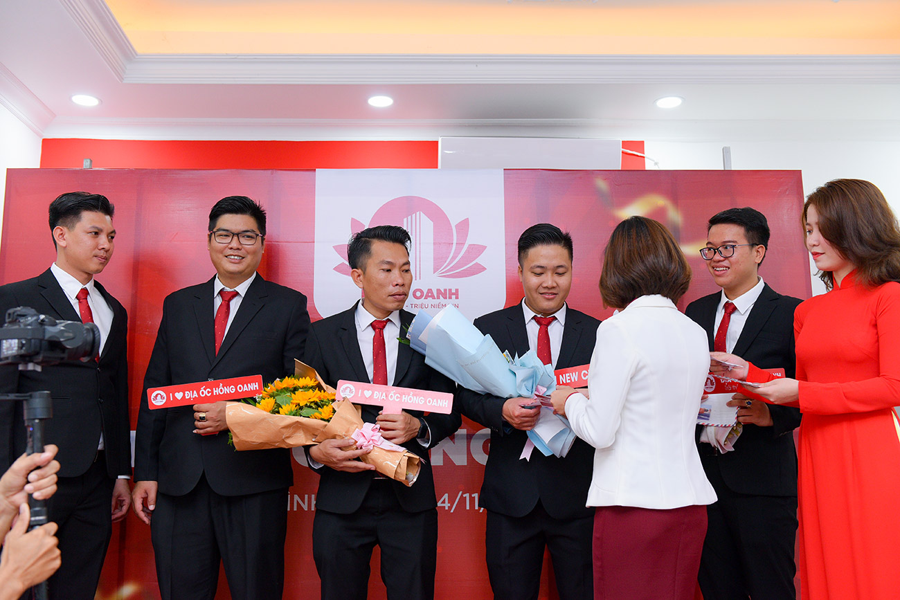 Công ty TNHH Địa Ốc Hồng Oanh