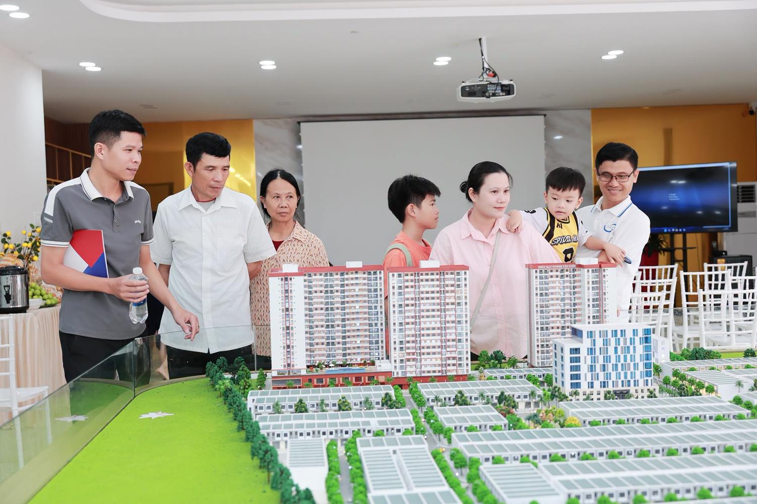 Phúc Đạt Tân Uyên